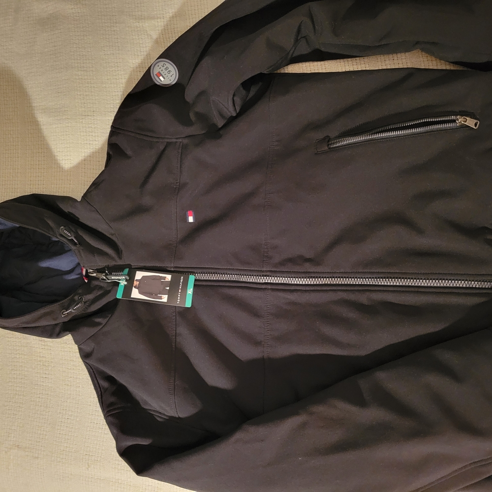 Tommy Hilfiger Black Performance Jacket with Hood and Weather-Resistant Fabric
